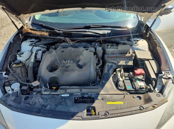 1N4AA6AP8GC392840 2016 NISSAN MAXIMA White Widok wnętrza z tyłu