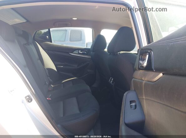 1N4AA6AP8HC430696 2017 NISSAN MAXIMA Silver Widok naklejki z numerem VIN
