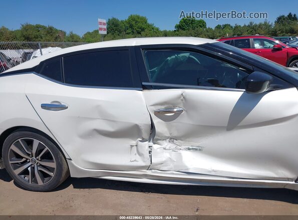 1N4AA6AV6KC379933 2019 NISSAN MAXIMA White Vista frontal