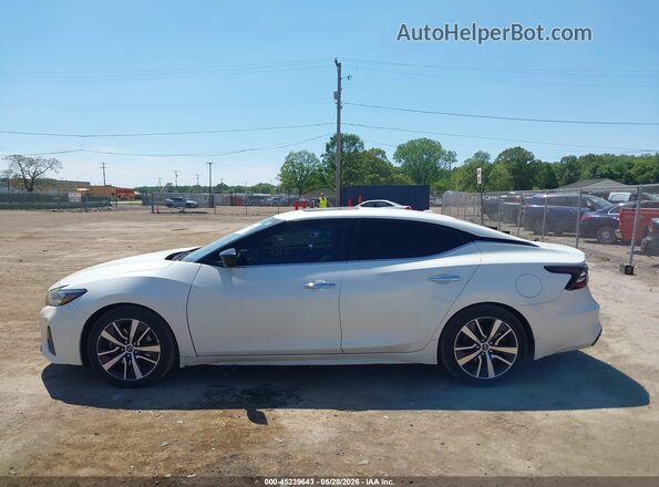1N4AA6AV6KC379933 2019 NISSAN MAXIMA White Vista interior de 360 grados