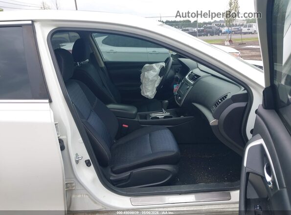 1N4AL3AP0GC153291 2016 NISSAN ALTIMA White Widok wnętrza z przodu