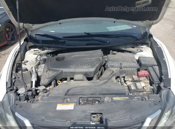 1N4AL3AP0GC272801 2016 NISSAN ALTIMA Белый Вид сзади