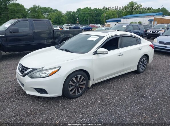 1N4AL3AP0HC487693 2017 NISSAN ALTIMA White წინა მარცხენა ხედი სამი მეოთხედიდან