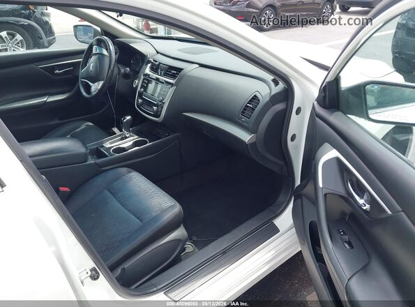 1N4AL3AP0JC192633 2018 NISSAN ALTIMA White Vista interior delantera