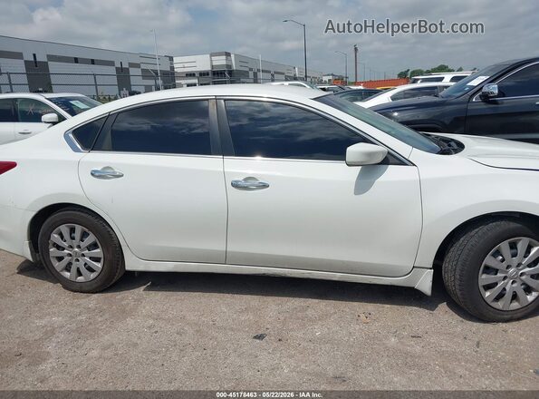1N4AL3AP0JC228028 2018 NISSAN ALTIMA White Widok wnętrza z tyłu