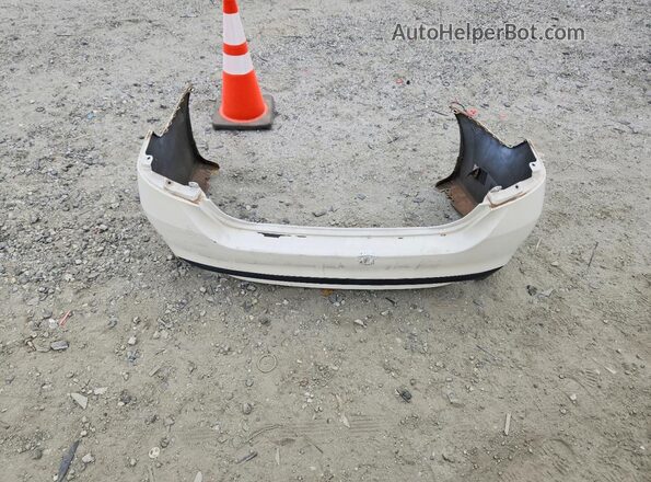 1N4AL3AP1GC232601 2016 NISSAN ALTIMA White 