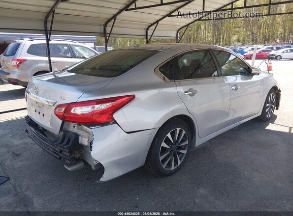 1N4AL3AP1HC153348 2017 NISSAN ALTIMA Серебряный Задняя правая четверть