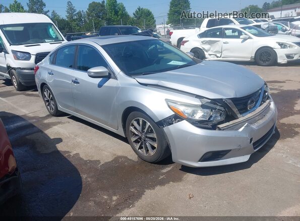1N4AL3AP1HC207991 2017 NISSAN ALTIMA Gray Rear interior view
