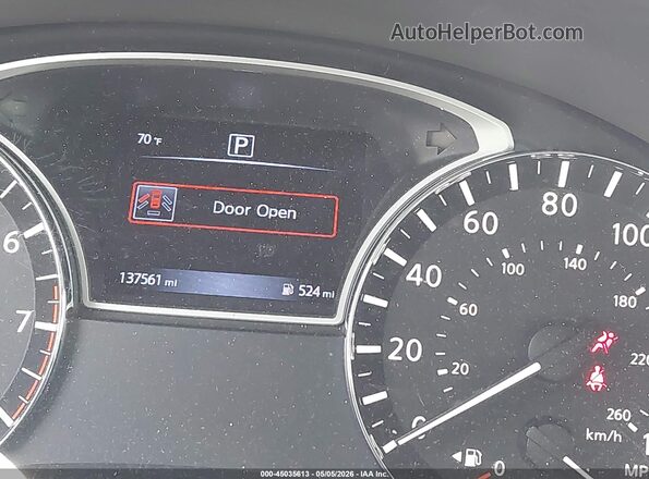 1N4AL3AP1HC236472 2017 NISSAN ALTIMA Red Widok tylnych siedzeń