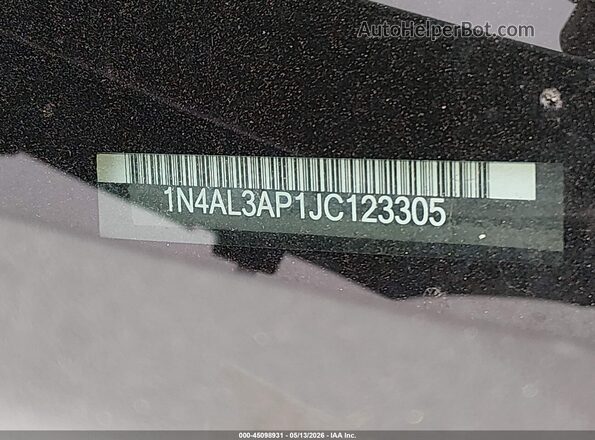 1N4AL3AP1JC123305 2018 NISSAN ALTIMA Gray Vista del compartimento del motor