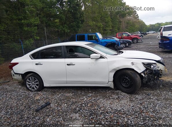 1N4AL3AP1JC136393 2018 NISSAN ALTIMA White Rear interior view