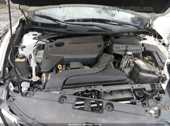1N4AL3AP1JC136393 2018 NISSAN ALTIMA White Rear view