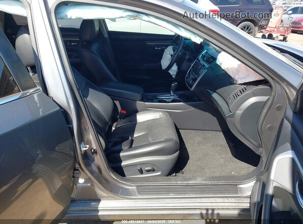 1N4AL3AP1JC162914 2018 NISSAN ALTIMA Gray Widok wnętrza z przodu