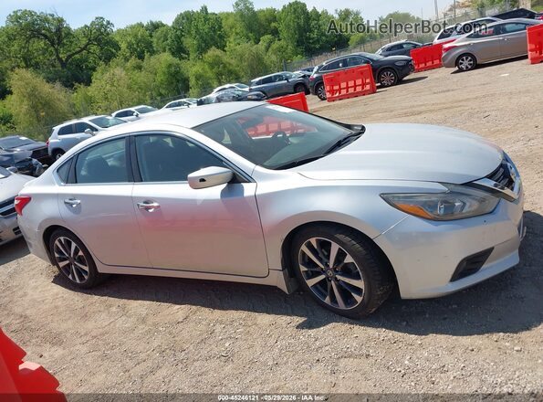 1N4AL3AP2GC174935 2016 NISSAN ALTIMA Silver Vista interior trasera