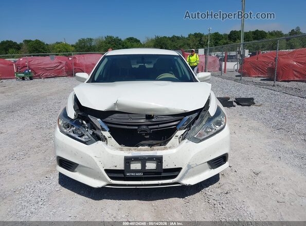 1N4AL3AP2HC137157 2017 NISSAN ALTIMA White Widok zestawu wskaźników