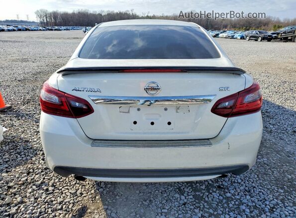 1N4AL3AP2HC245729 2017 NISSAN ALTIMA White Widok z tyłu