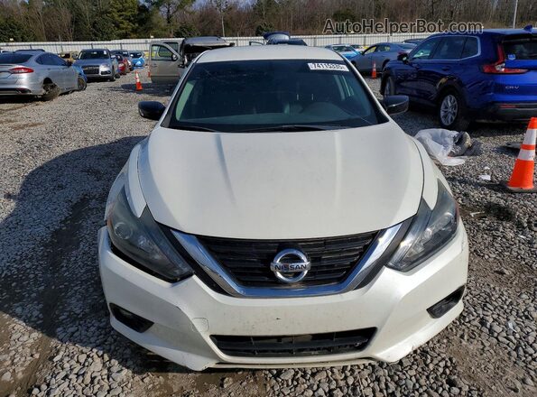 1N4AL3AP2HC245729 2017 NISSAN ALTIMA White Widok z przodu