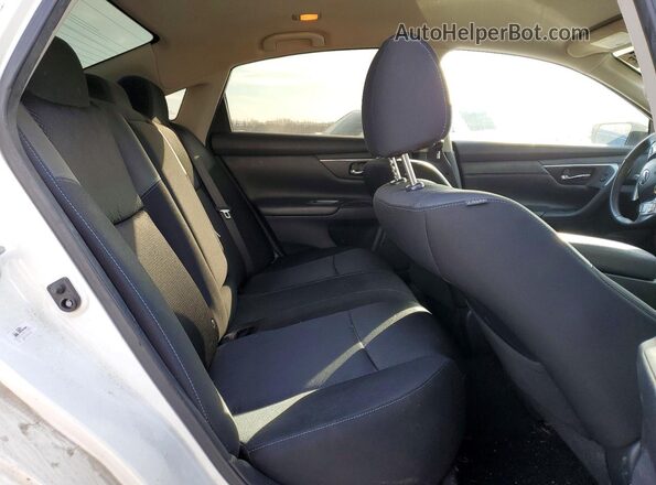 1N4AL3AP2HC245729 2017 NISSAN ALTIMA White Widok tylnych siedzeń