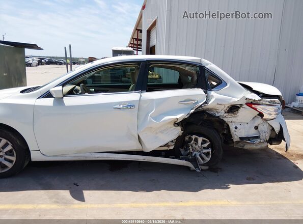 1N4AL3AP2HN339405 2017 NISSAN ALTIMA White Widok z przodu