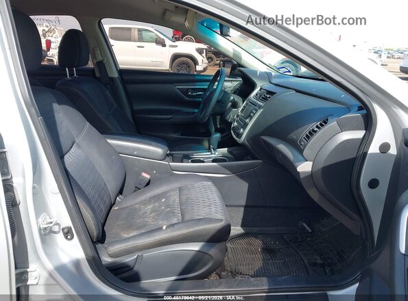 1N4AL3AP2HN351926 2017 NISSAN ALTIMA Серебряный Вид салона спереди