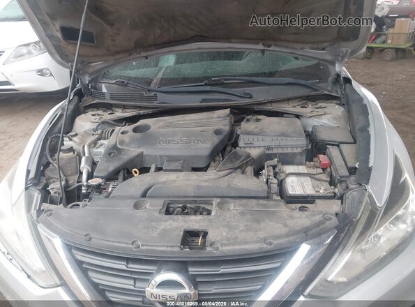 1N4AL3AP3HC272096 2017 NISSAN ALTIMA Silver Widok z tyłu