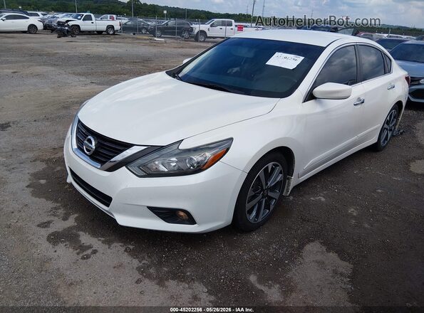 1N4AL3AP3HC284877 2017 NISSAN ALTIMA Белый Передняя левая четверть