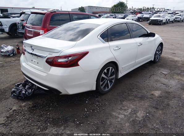 1N4AL3AP3HC284877 2017 NISSAN ALTIMA Белый Задняя правая четверть