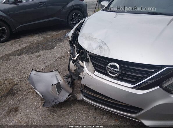 1N4AL3AP3JC203768 2018 NISSAN ALTIMA Silver Front view