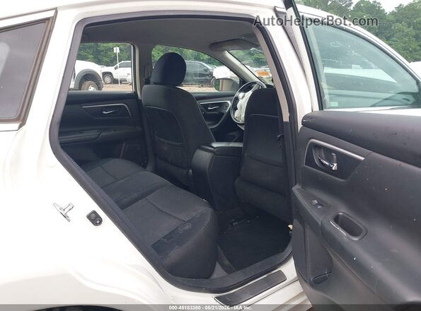 1N4AL3AP4GC200581 2016 NISSAN ALTIMA White 