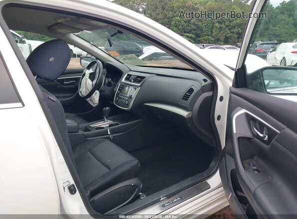 1N4AL3AP4GC200581 2016 NISSAN ALTIMA White 