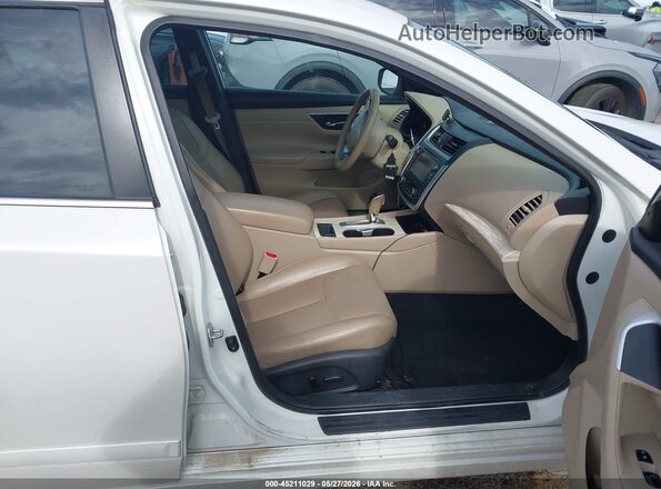 1N4AL3AP4GC285731 2016 NISSAN ALTIMA White Սալոնի դիմացի տեսք