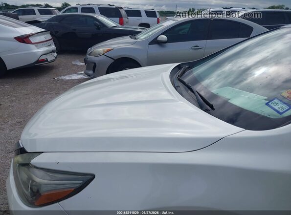 1N4AL3AP4GC285731 2016 NISSAN ALTIMA White Դիմացի տեսք