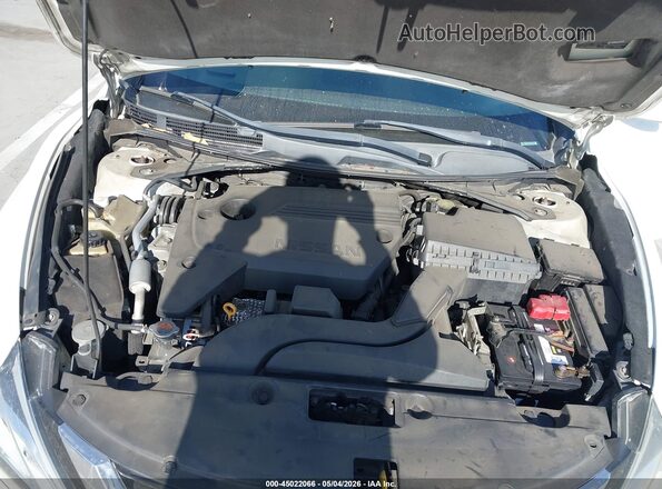 1N4AL3AP4GN354776 2016 NISSAN ALTIMA White Вид ззаду
