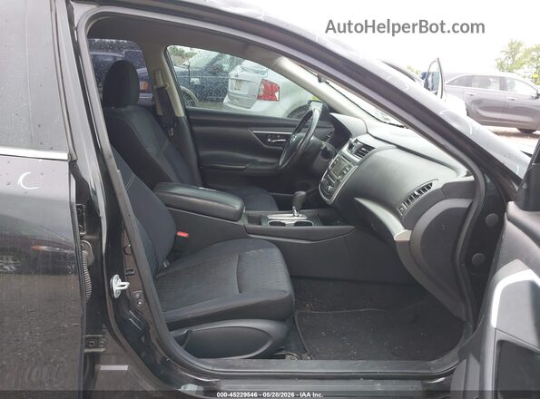1N4AL3AP4HC121087 2017 NISSAN ALTIMA Black Front interior view