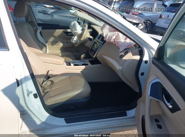 1N4AL3AP4HC163016 2017 NISSAN ALTIMA White Սալոնի դիմացի տեսք