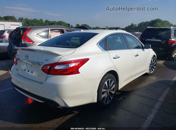 1N4AL3AP4HC163016 2017 NISSAN ALTIMA White Հետևի աջ