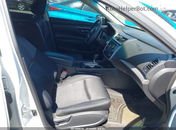 1N4AL3AP4HC201070 2017 NISSAN ALTIMA White 
