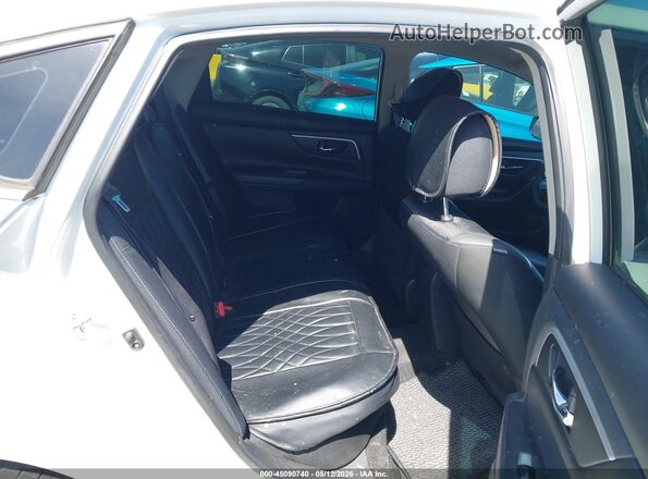 1N4AL3AP4HC201070 2017 NISSAN ALTIMA White 