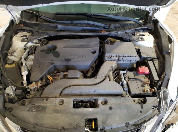 1N4AL3AP4JC201804 2018 NISSAN ALTIMA White Սալոնի հետևի տեսք