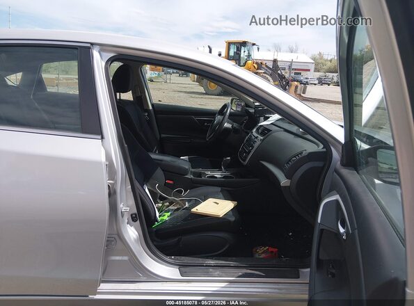 1N4AL3AP4JC271741 2018 NISSAN ALTIMA Серебряный Вид салона спереди