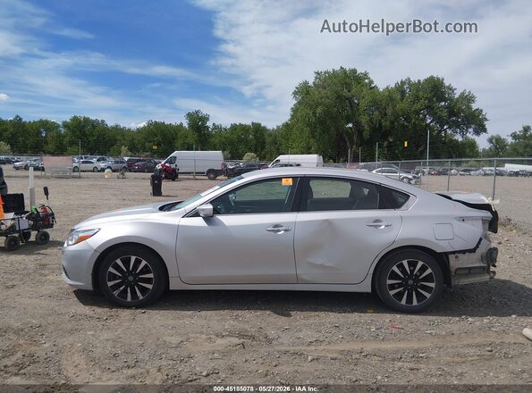 1N4AL3AP4JC271741 2018 NISSAN ALTIMA Серебряный Вид задней части салона