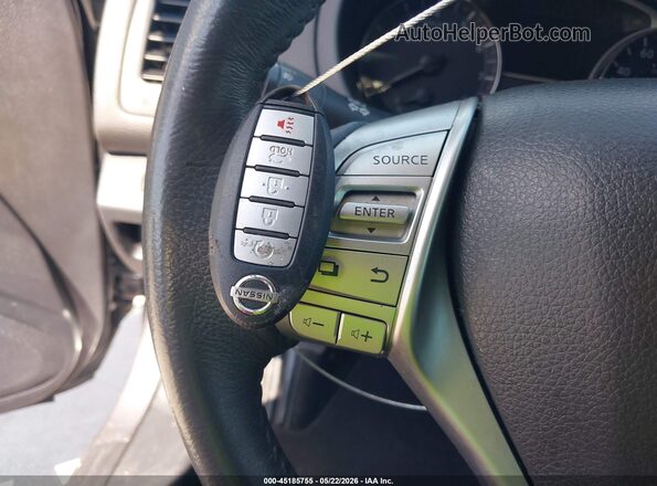 1N4AL3AP5HC171903 2017 NISSAN ALTIMA Gray Vista del salpicadero