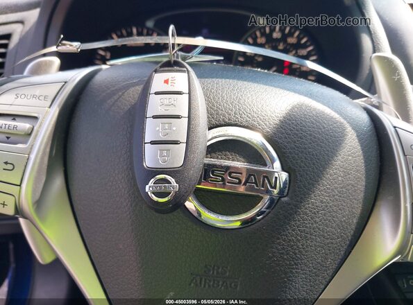 1N4AL3AP5HN310660 2017 NISSAN ALTIMA Синий Вид панели приборов