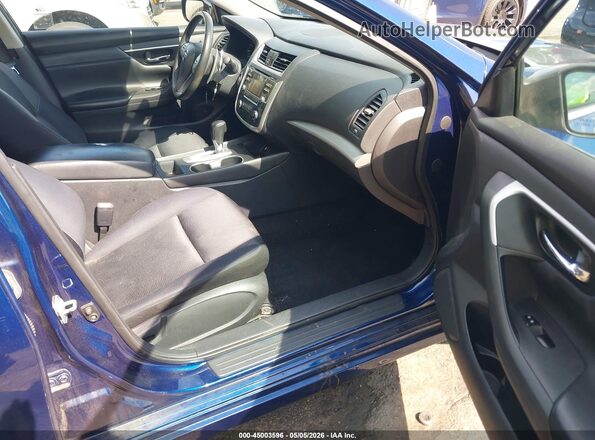 1N4AL3AP5HN310660 2017 NISSAN ALTIMA Синий Вид салона спереди