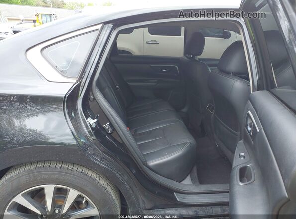 1N4AL3AP5JC239851 2018 NISSAN ALTIMA Black VIN կոդի պիտակի տեսք