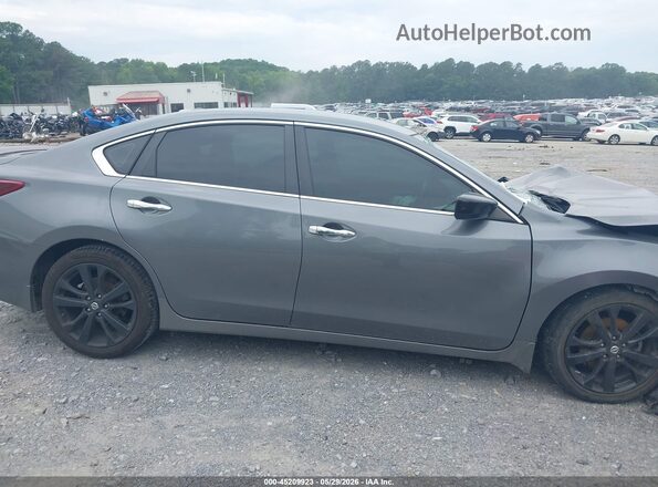 1N4AL3AP5JC244239 2018 NISSAN ALTIMA Gray ხელსაწყოთა პანელის ხედი