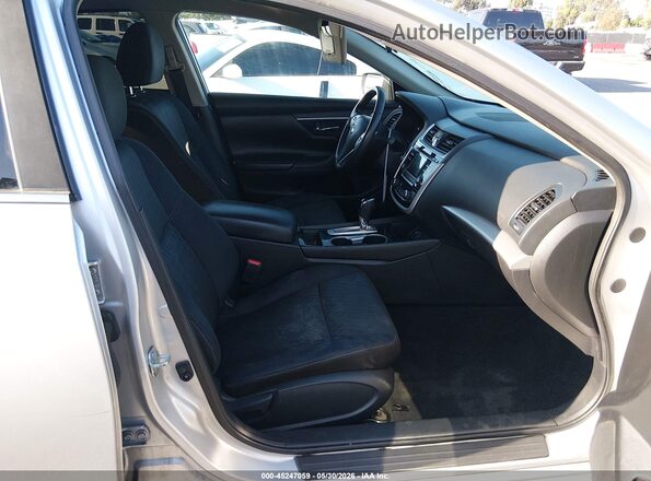 1N4AL3AP5JC252518 2018 NISSAN ALTIMA Silver Вид салону спереду