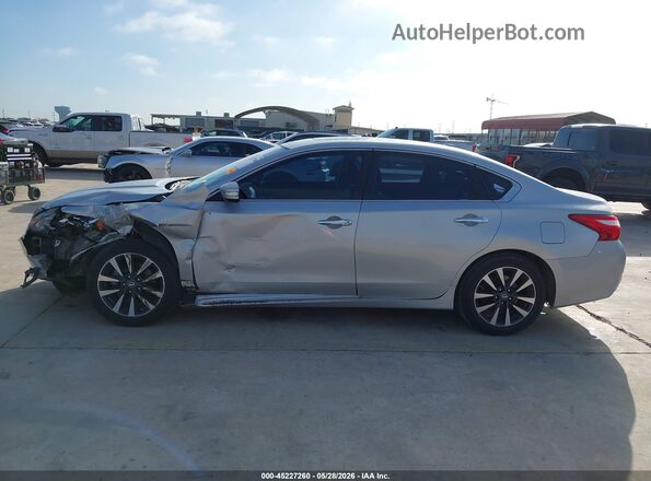 1N4AL3AP6HC284386 2017 NISSAN ALTIMA Silver Widok wnętrza 360 stopni