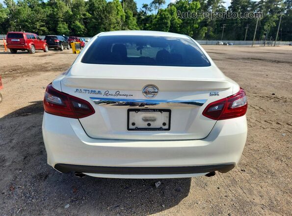 1N4AL3AP6HC498293 2017 NISSAN ALTIMA White 