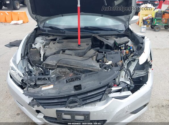 1N4AL3AP6JC118665 2018 NISSAN ALTIMA Silver Вид ззаду